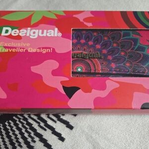 Desigual wallet